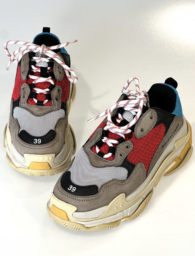 sneakers-24-03